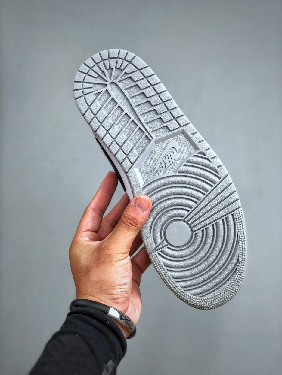 乔丹Air Jordan 1  白黑灰”低幫文化籃球鞋：圖片 8