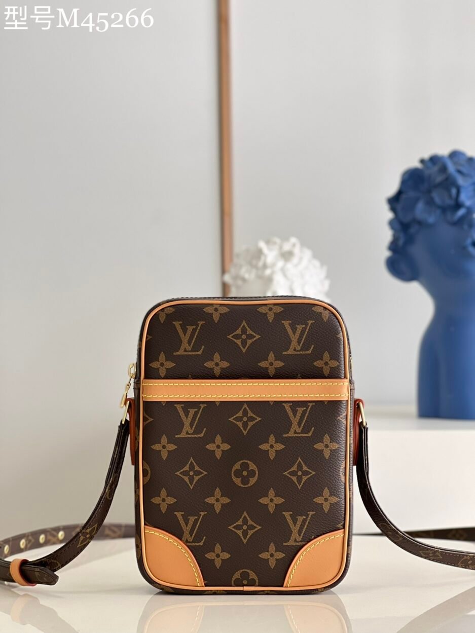 经典斜挎包【独家实拍M45266】