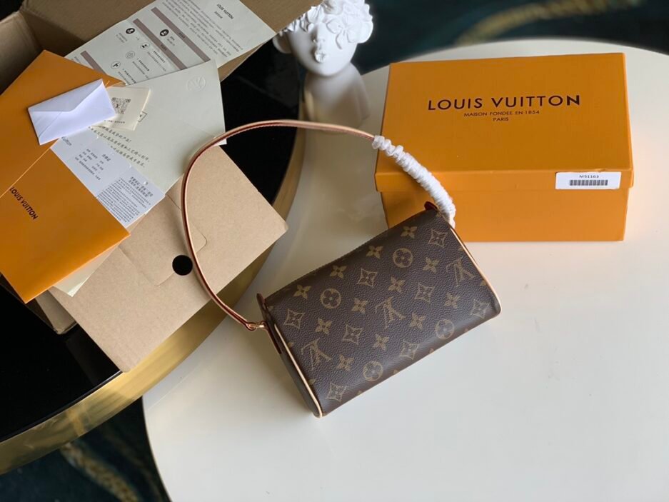 【独家实拍M51163】精品