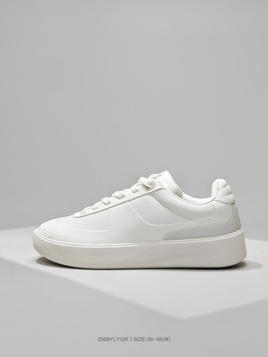 國際瑜伽服裝運動品牌-露露樂蒙/Lululemon W Cityverse Low 城市律動系列低幫健身訓練透氣休閒運動板鞋：圖片 2