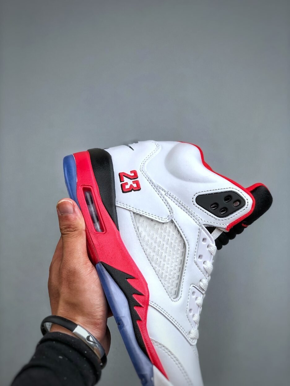 乔丹 Air Jordan 5 Retro "Fire Red Black Tongue" 高幫 火花白紅 AJ5 喬丹5代 aj5 喬5 高邦 白黑紅 喬丹籃球鞋系列：圖片 4
