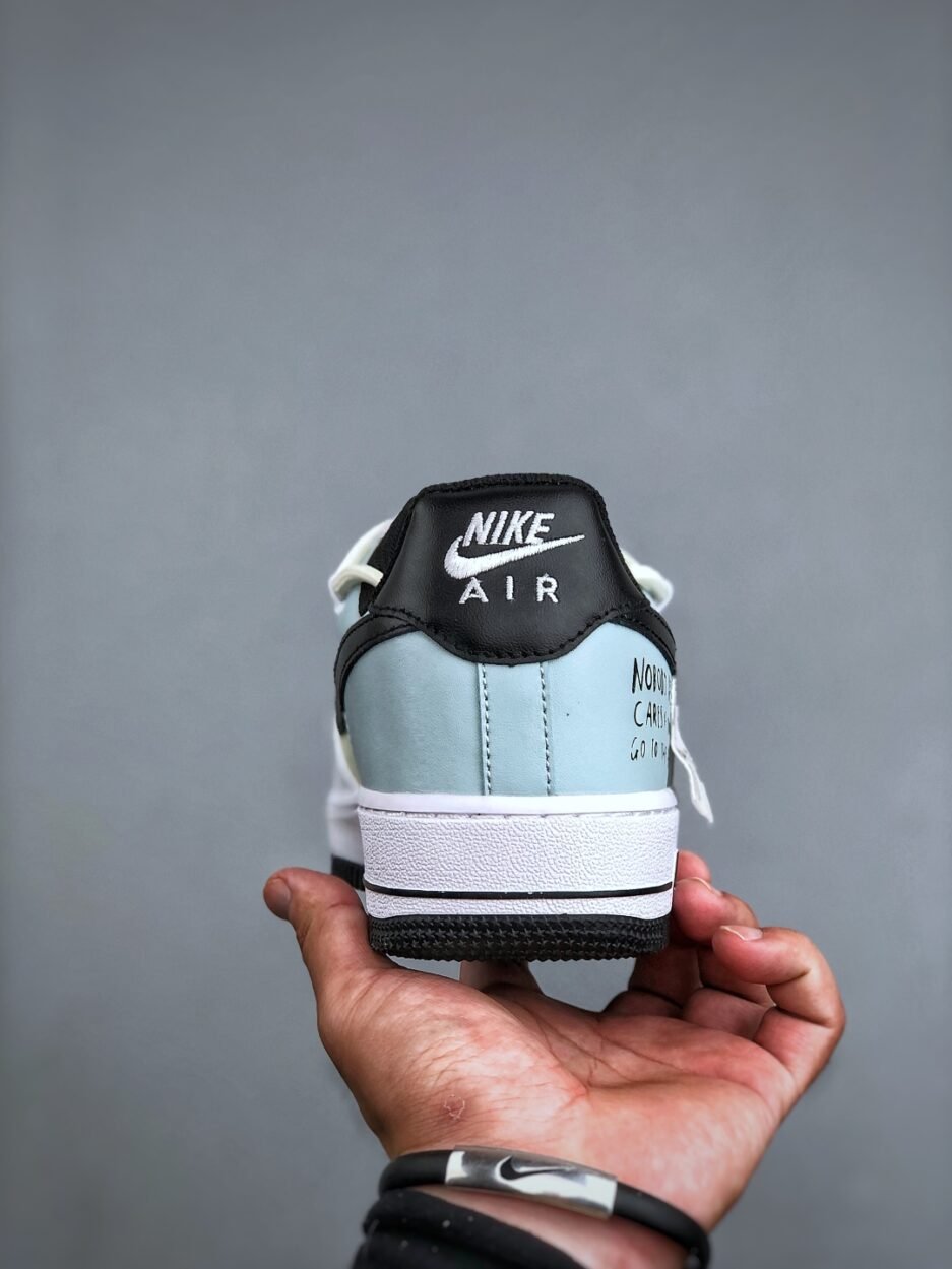 Nike AIR FORCE 1'07 LOW籃球鞋 ：圖片 5