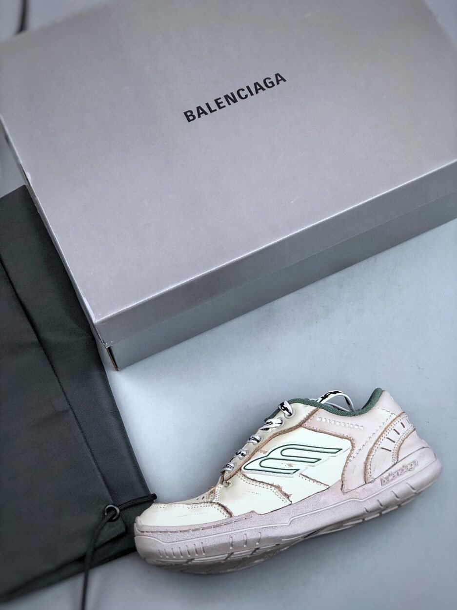【OK版】Balenciaga 巴黎世家 Hamptons Worn Out 18代 手工做舊款 牛皮革 復古圓頭系帶低幫休閒鞋：圖片 2