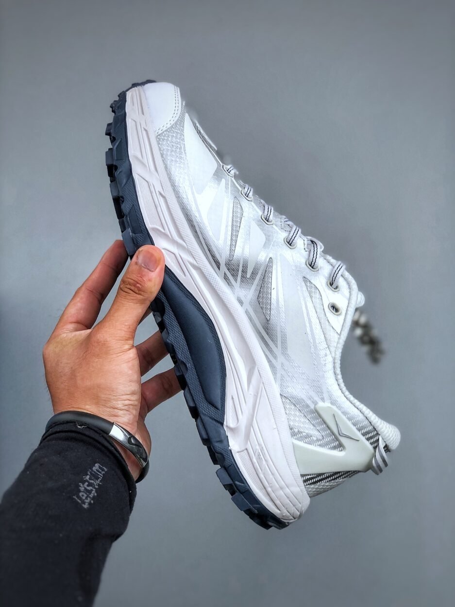 HOKA ONE ONE是來自美國的跑步鞋知名品：圖片 3