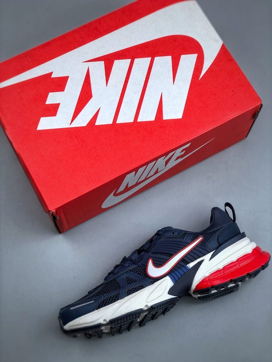 NIKE V2K RUN跑步鞋復古風潮 網面透氣運動：圖片 3