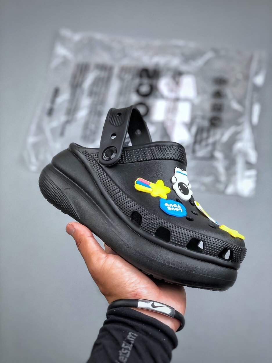 Crocs卡駱馳 classic clog EVA 經典 防滑耐磨洞洞鞋 簡約舒適 防滑耐磨 洞洞鞋：圖片 2