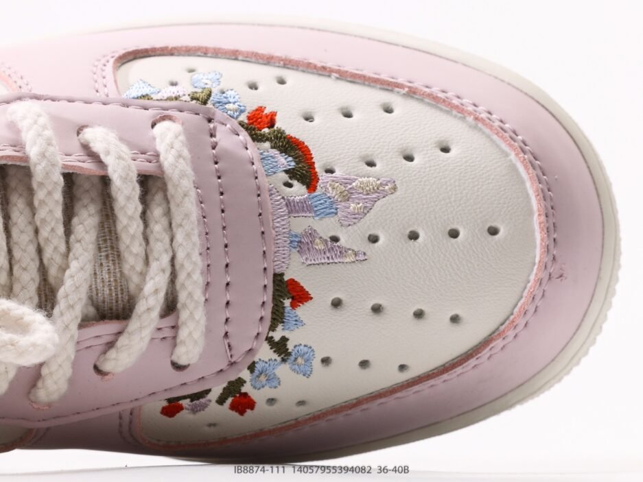 耐克Nike Air Force 1 Low 空军一号低帮：圖片 3