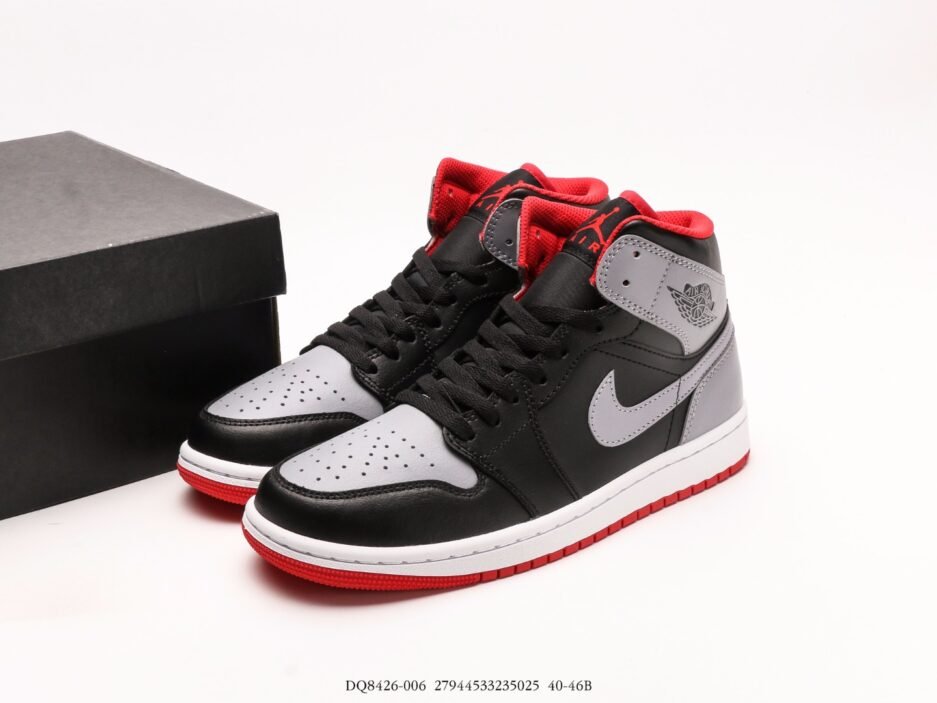 乔丹Air Jordan 1 Mid AJ1 乔1黑灰 中邦文化休闲板鞋