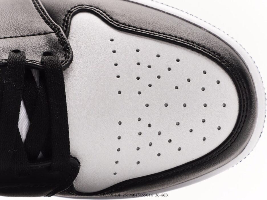 乔丹 Jordan 1 MidCoconut MilkAJ1乔丹一代中帮经典复古  黑色經典：圖片 2